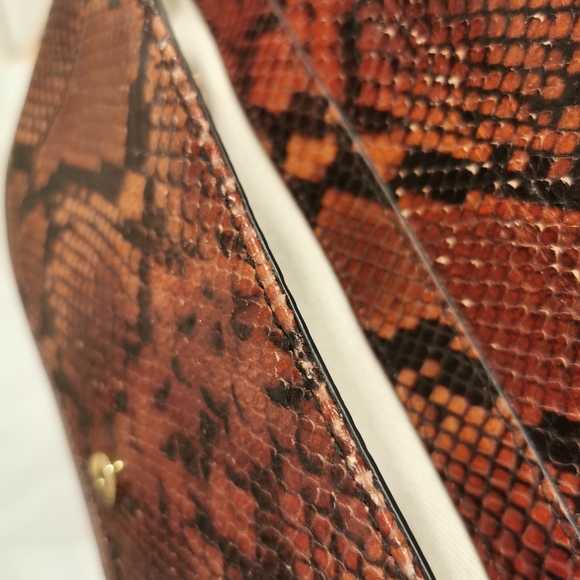 By far Miranda Shoulder Bag - Picture 5 of 6